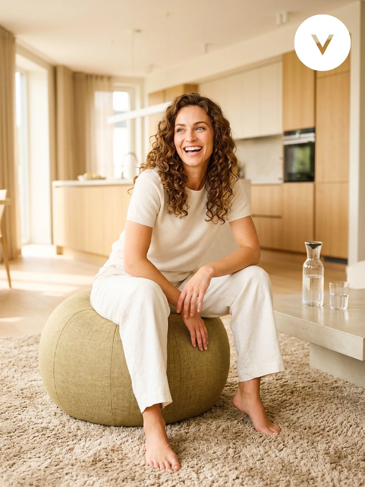 Mindful movement, wrapped in premium design. ✨
Meet the Venn Air Chair. Our philosophy is simple: end sedentarism by transforming your home or office into a movement-rich environment. The Air Chair is thoughtfully crafted to support your posture, nat