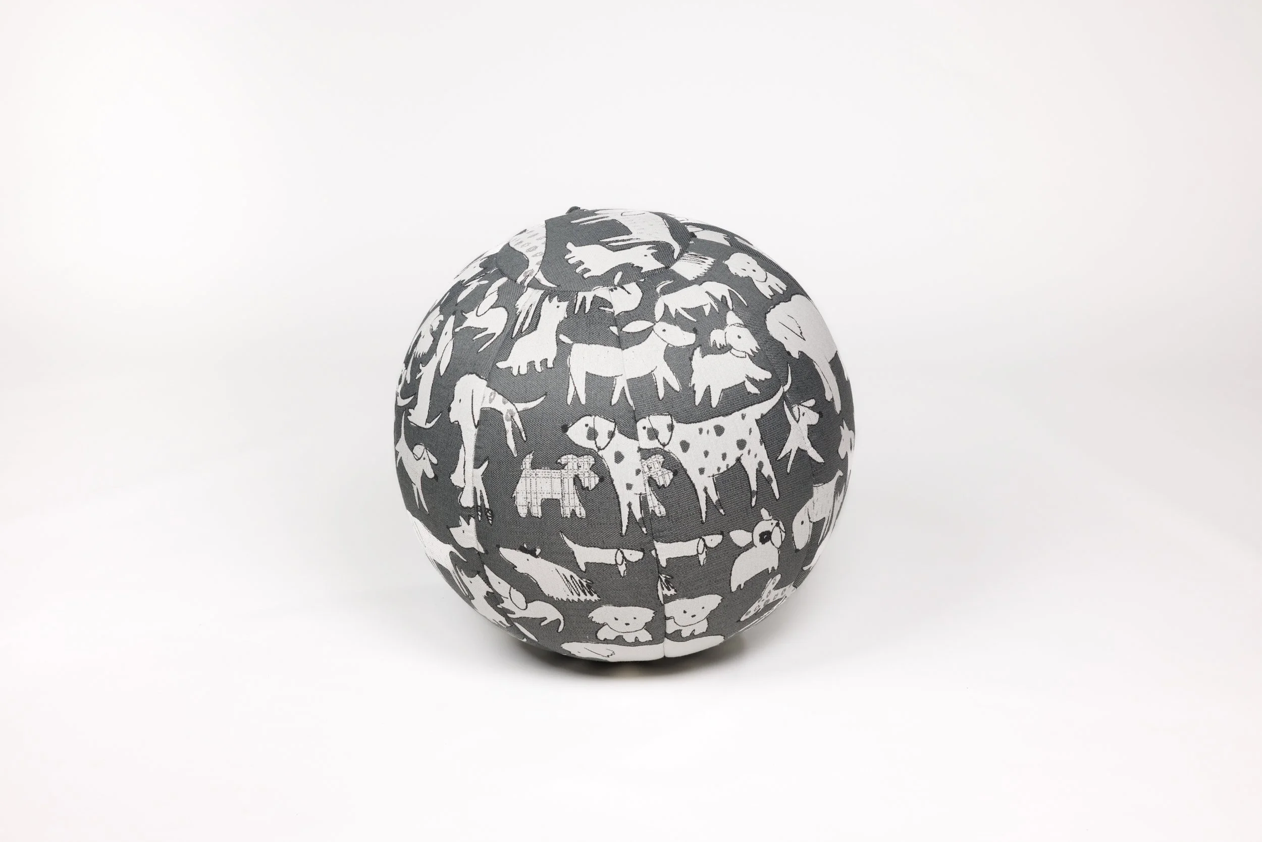 _Q0A3798-Woof-Graphite.jpg