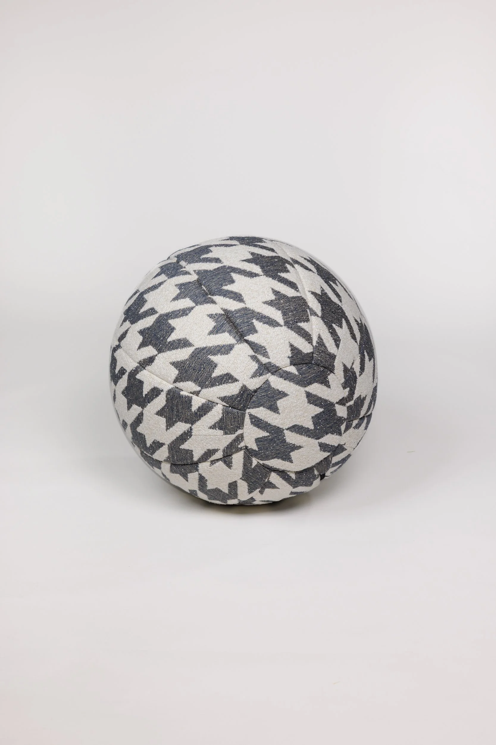 _Q0A3948-Atlas-Cream.jpg