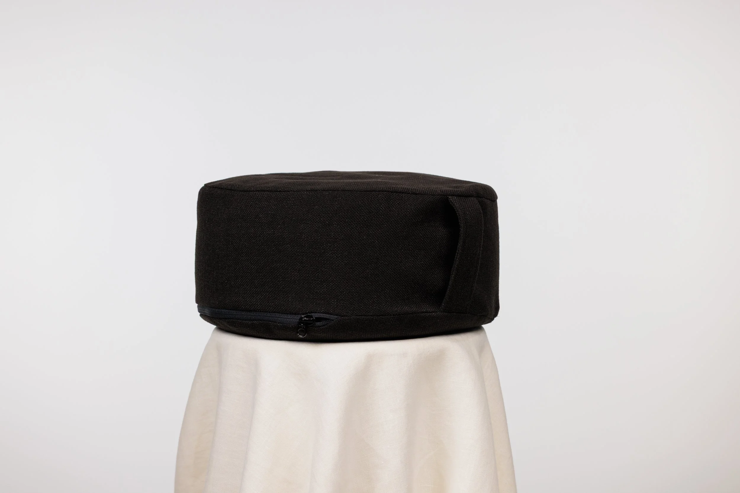 _Q0A4600-Belgian-Iron-Faux-Linen.jpg