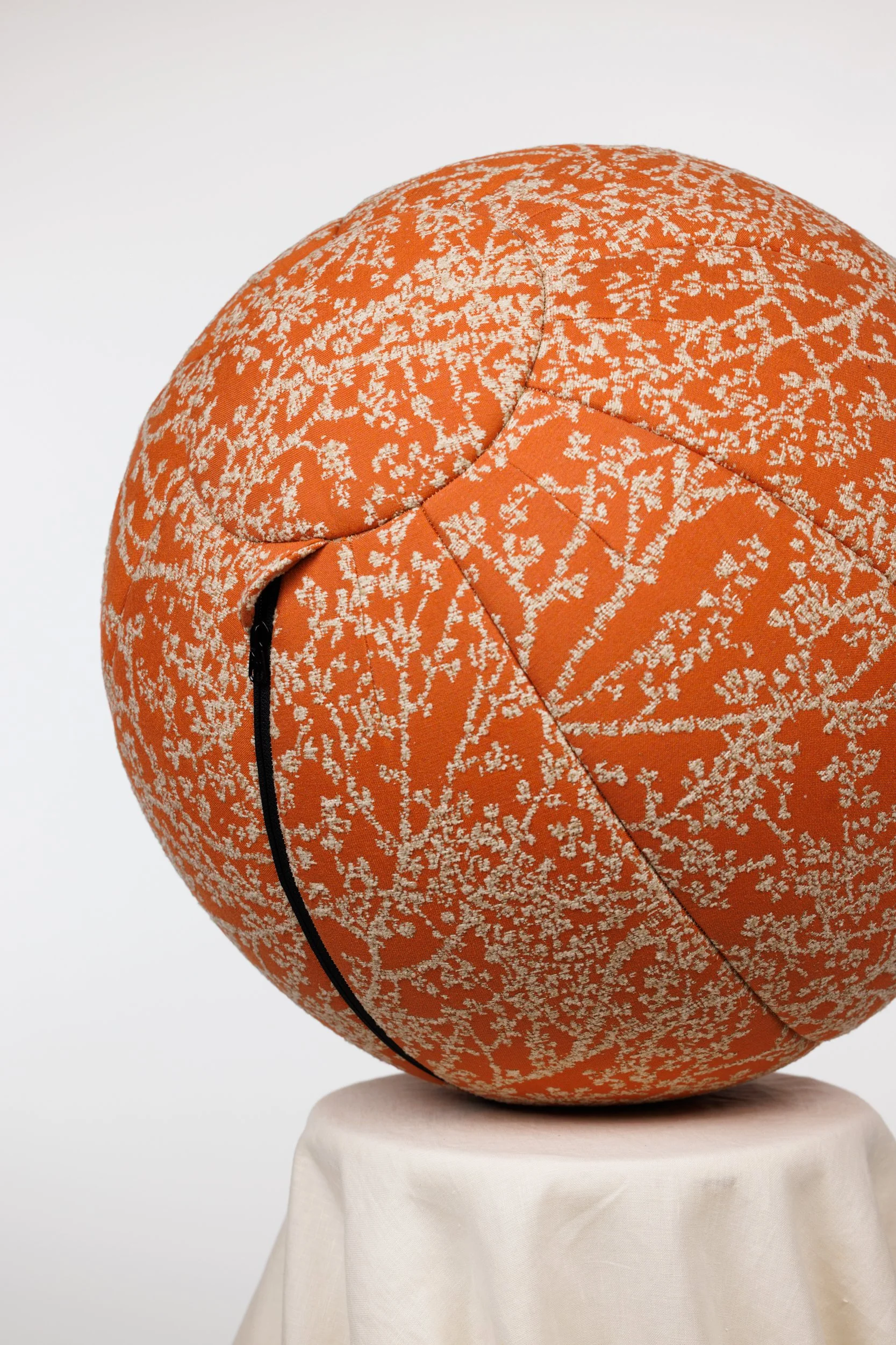 _Q0A4405-Tree-of-Life-Mango-Jacquard.jpg