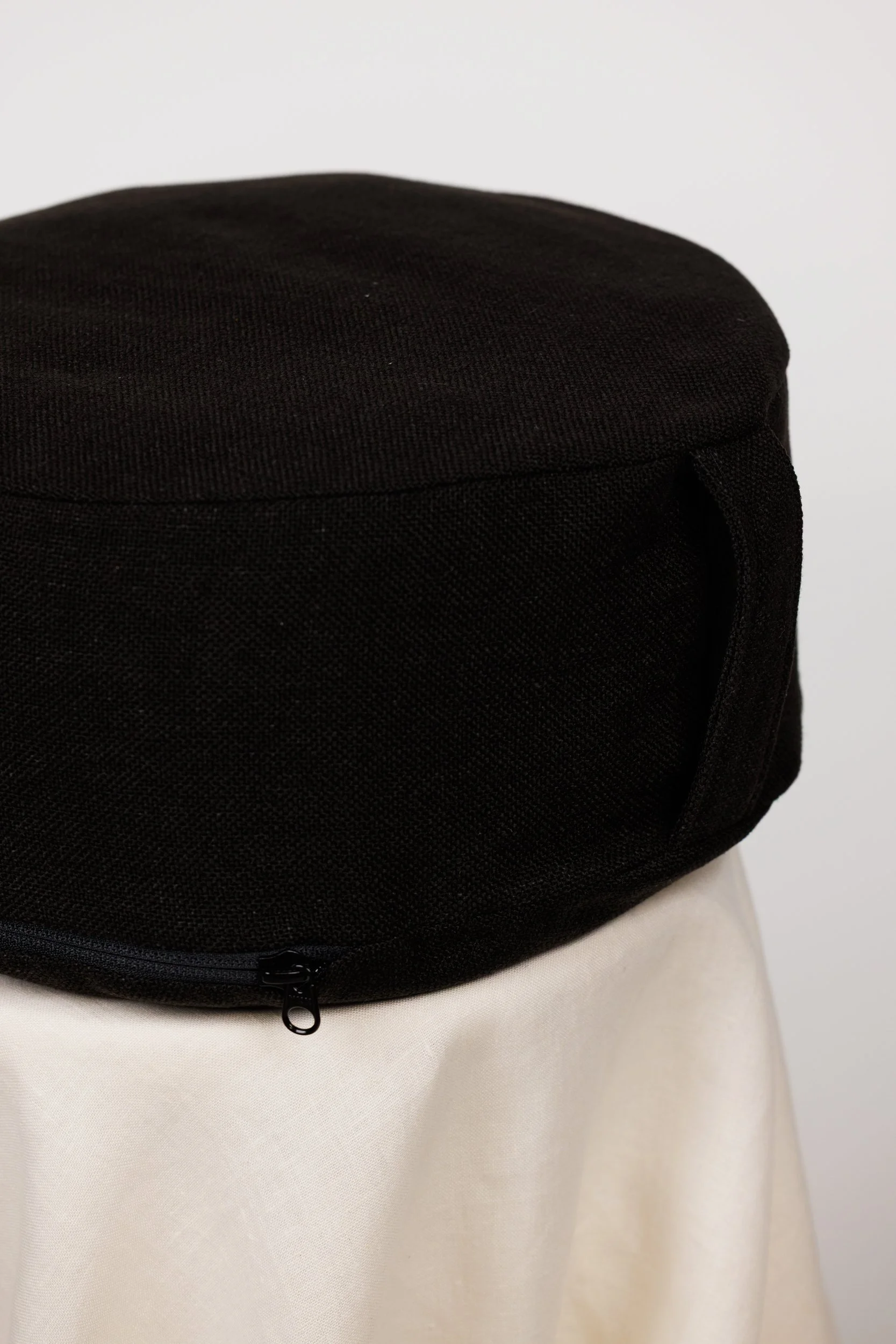 _Q0A4604-Belgian-Iron-Faux-Linen.jpg
