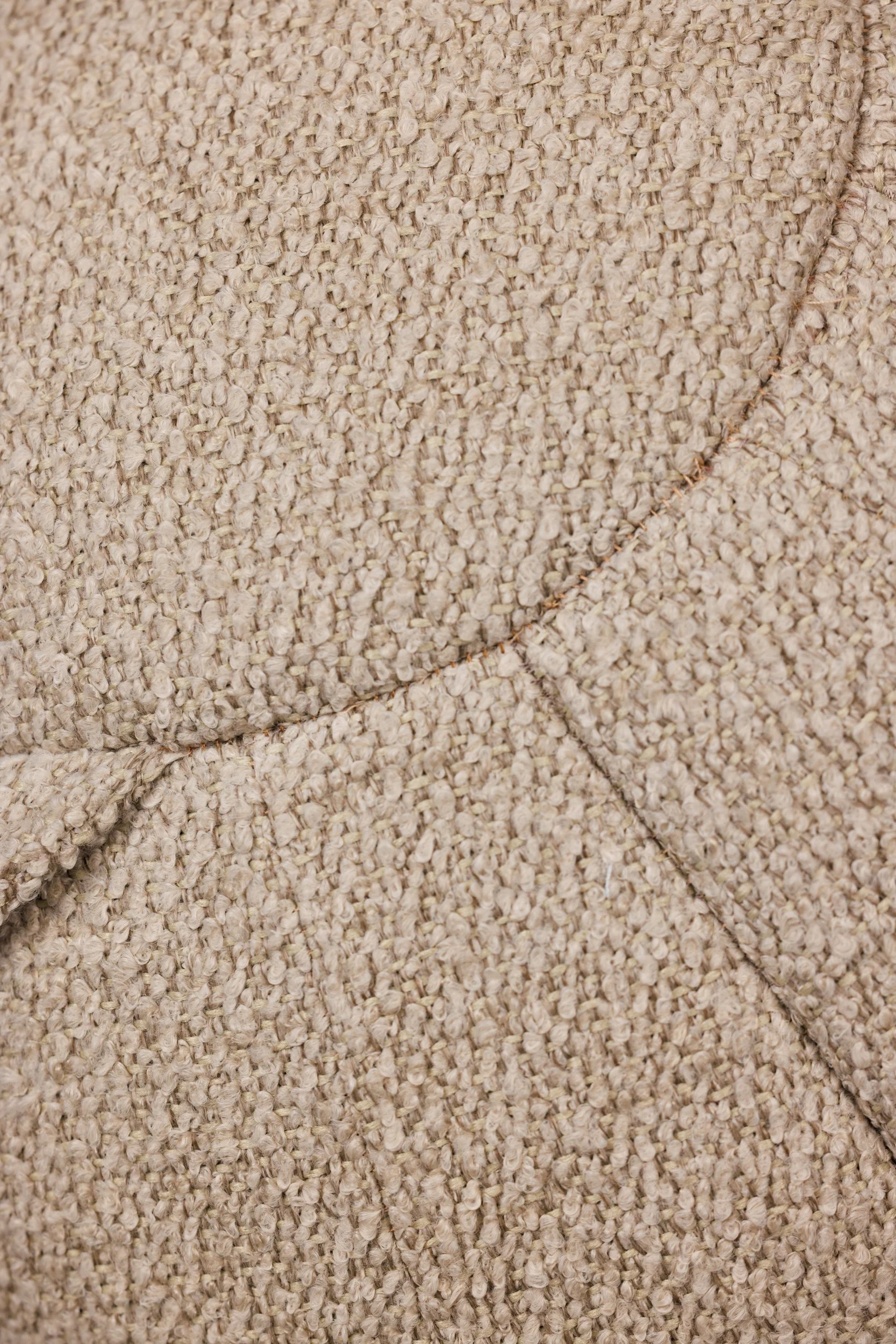 _Q0A4487-CurlyQ-Sand-Boucle.jpg