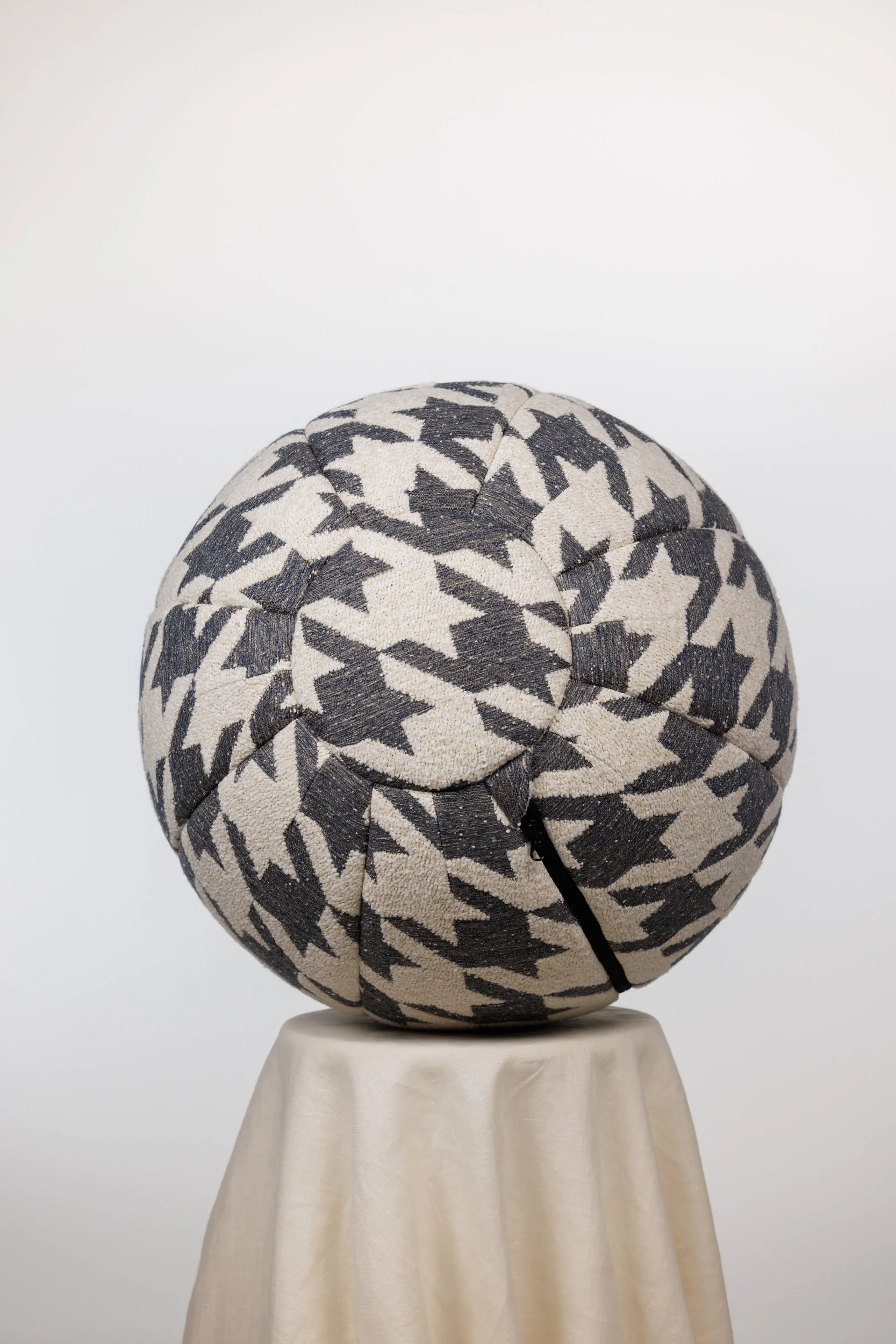 _Q0A4498-Atlas-Cream.jpg