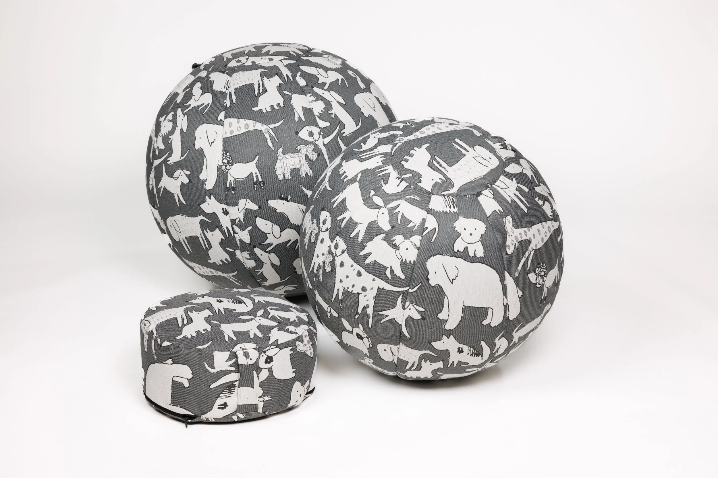 _Q0A3804-Woof-Graphite.jpg