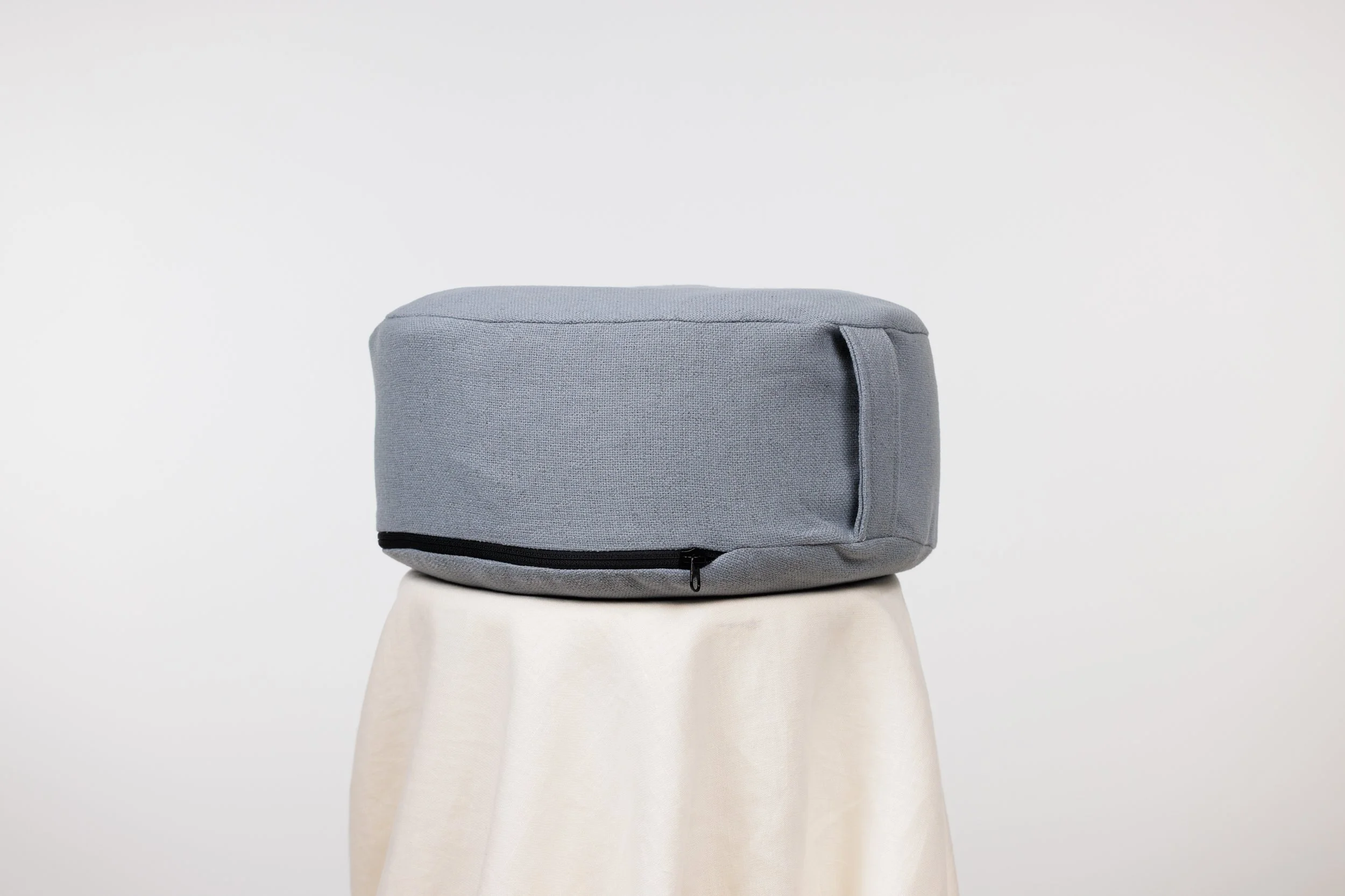 _Q0A4585-Belgian-Lagoon-Faux-Linen.jpg