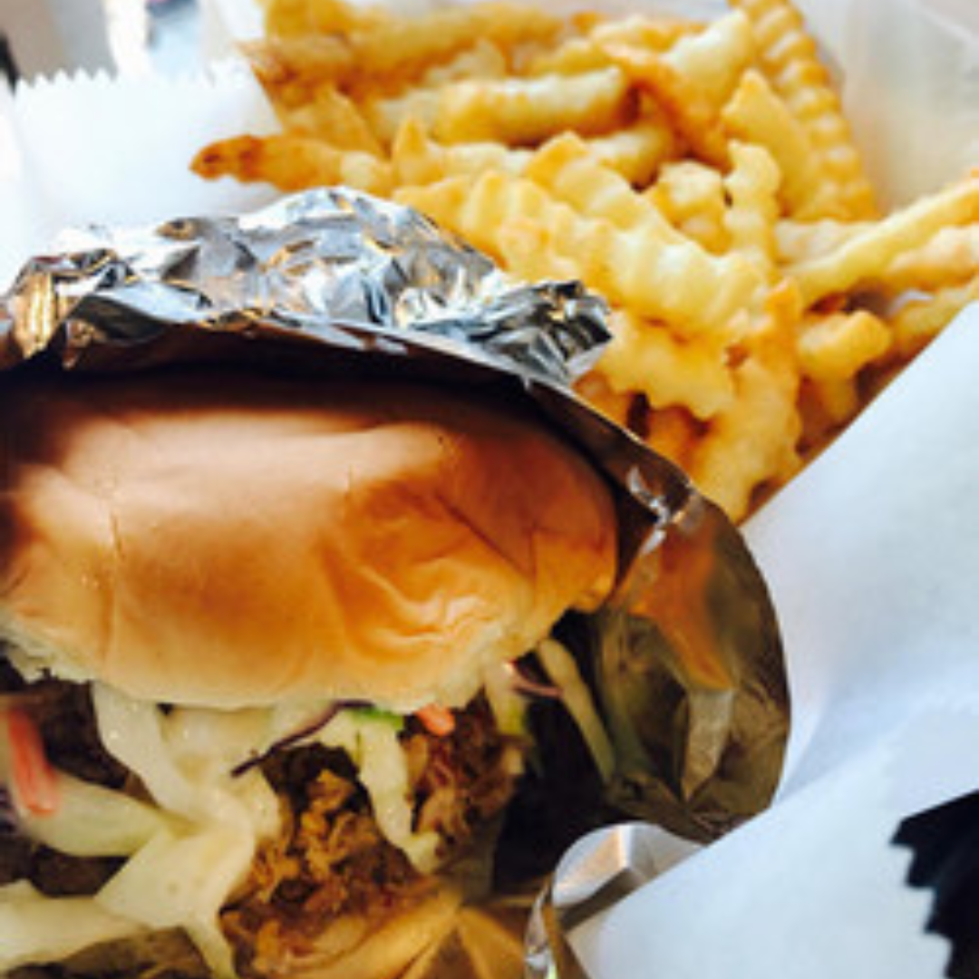 Food Truck: Chick-N-Que