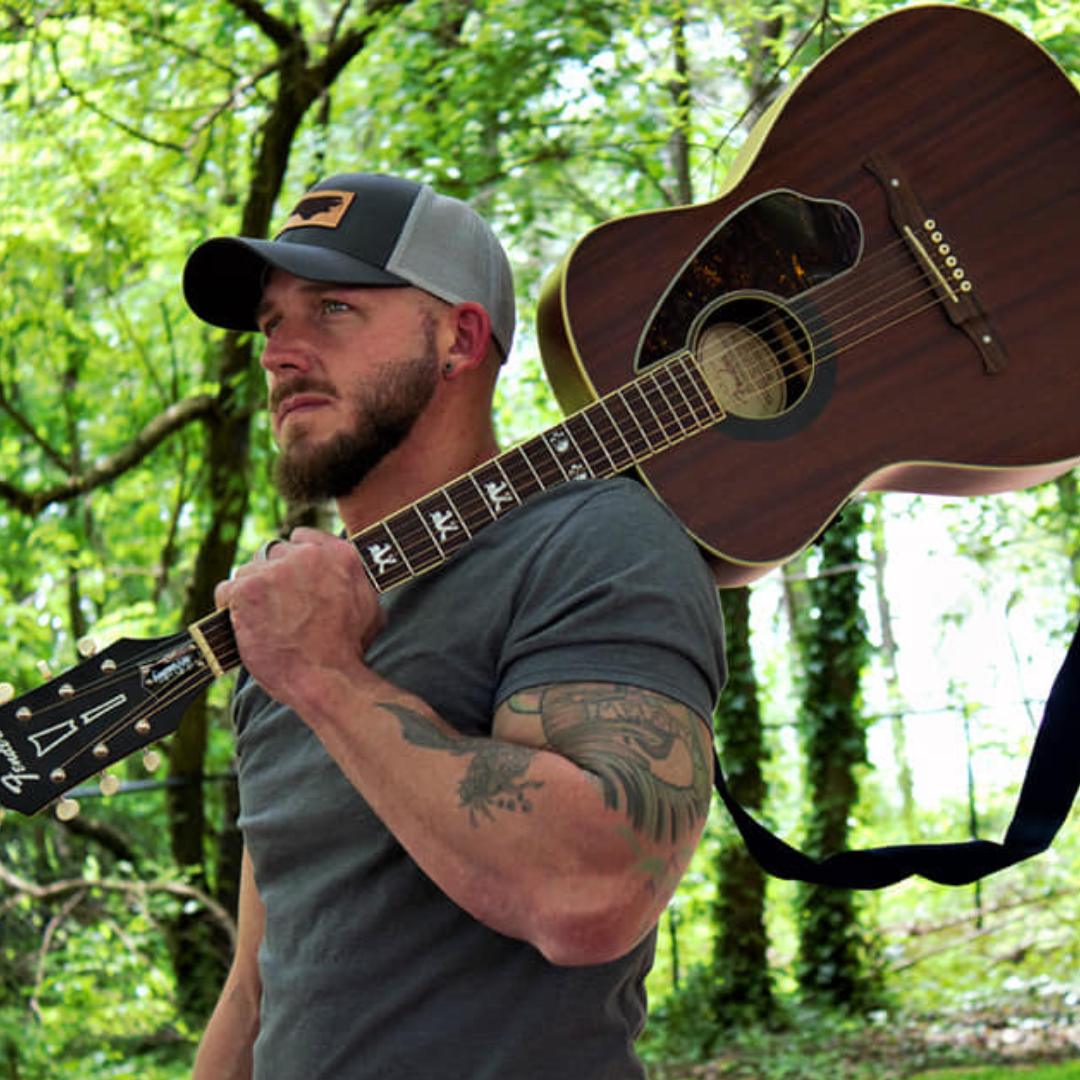 Live Music: Kevin Lee