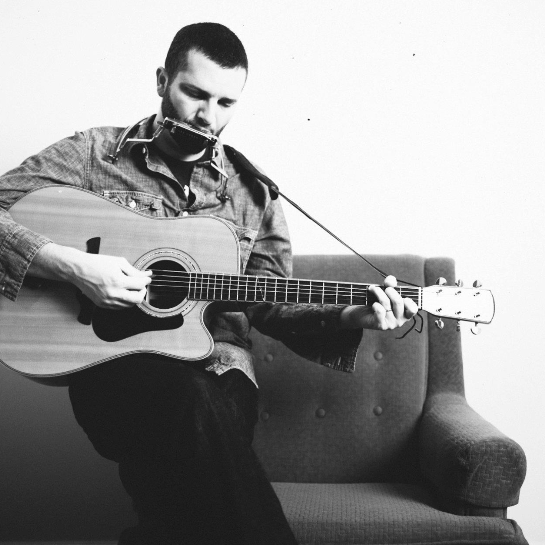 Live Music: Kevin Flinn 