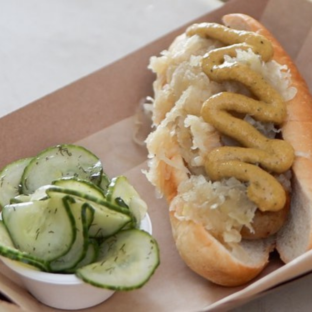 Food Truck: Wandering Wolf