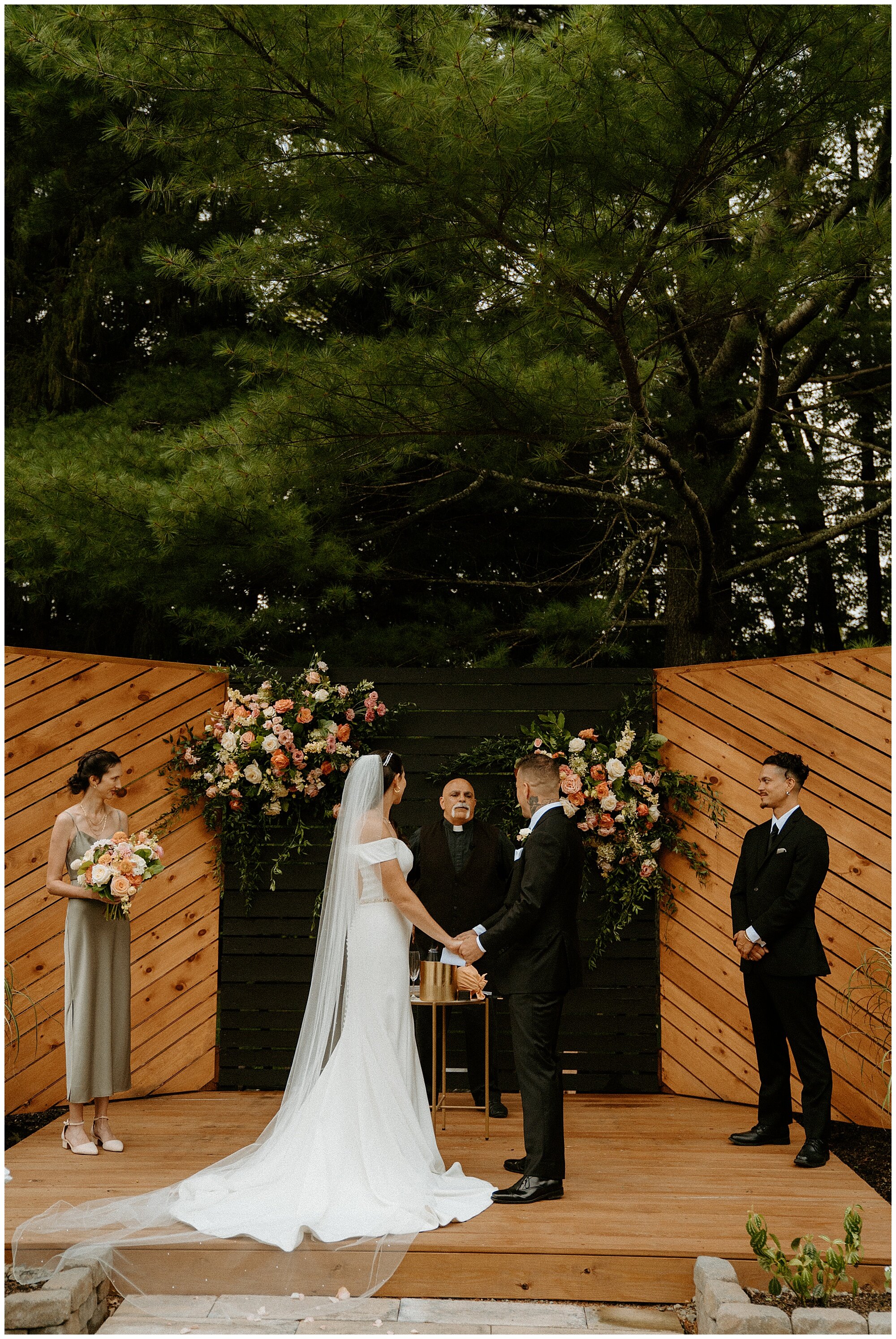 mary-ryan-classic-modern-wedding_0297.jpg