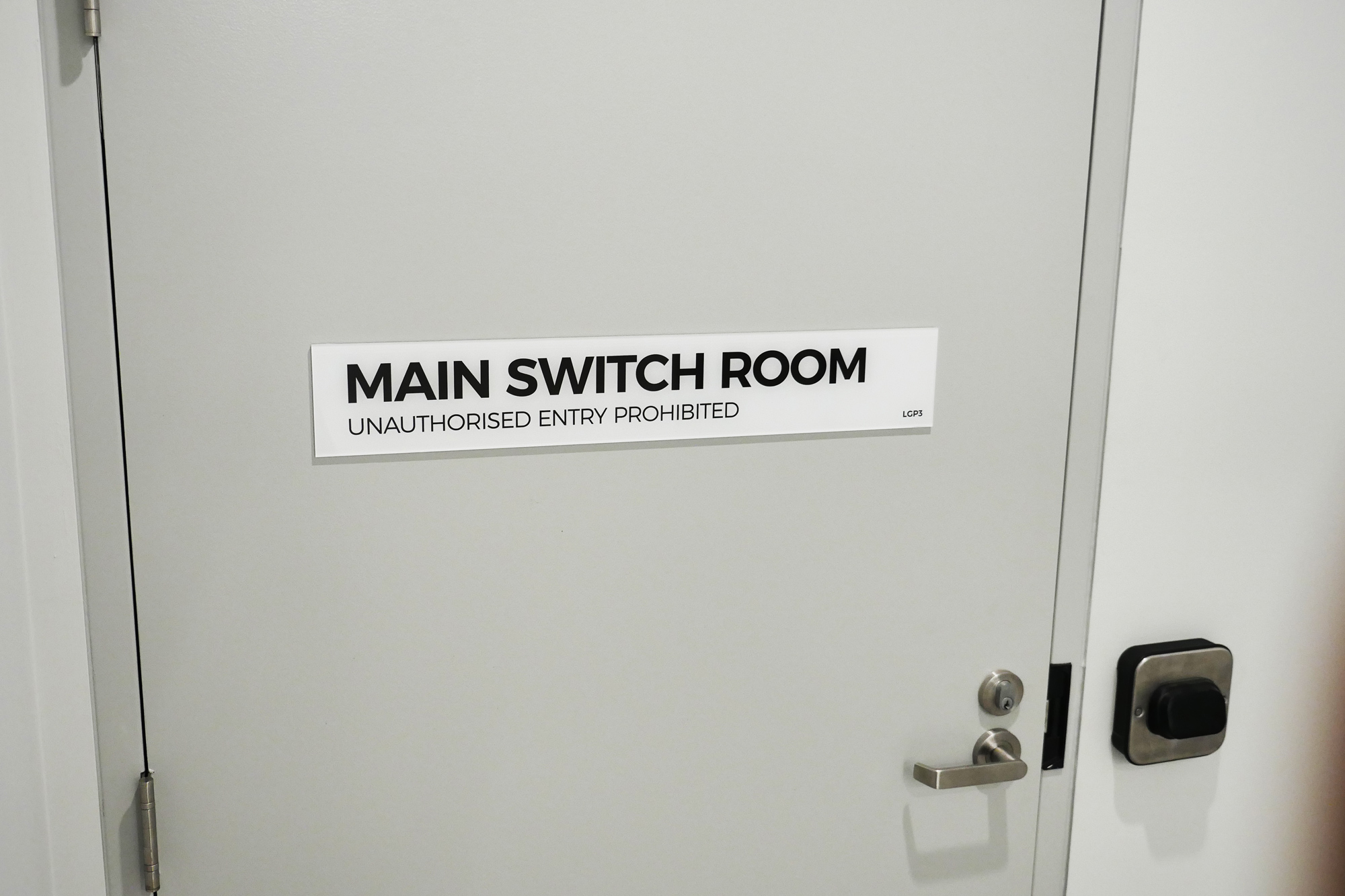 UOW - Statutory Building Sign