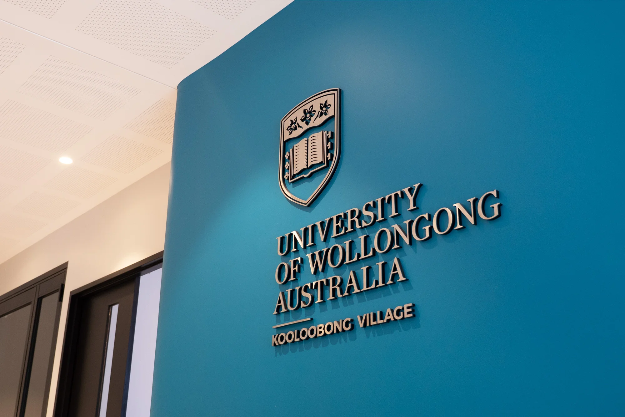 visual-energy-signs-uow-signage-graphic-design-sign-custom-signs-illawarra-koolabong-wollongong.jpg