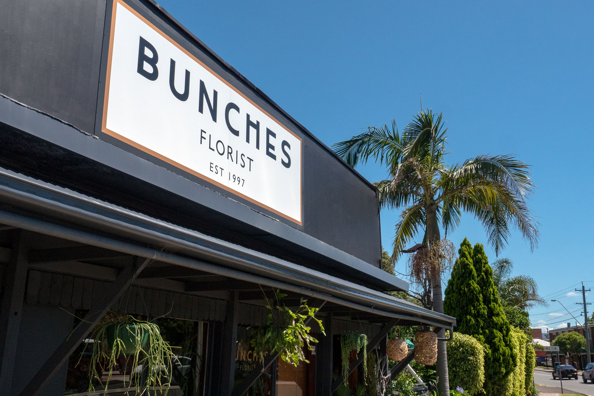 Bunch Florist - Business Sign