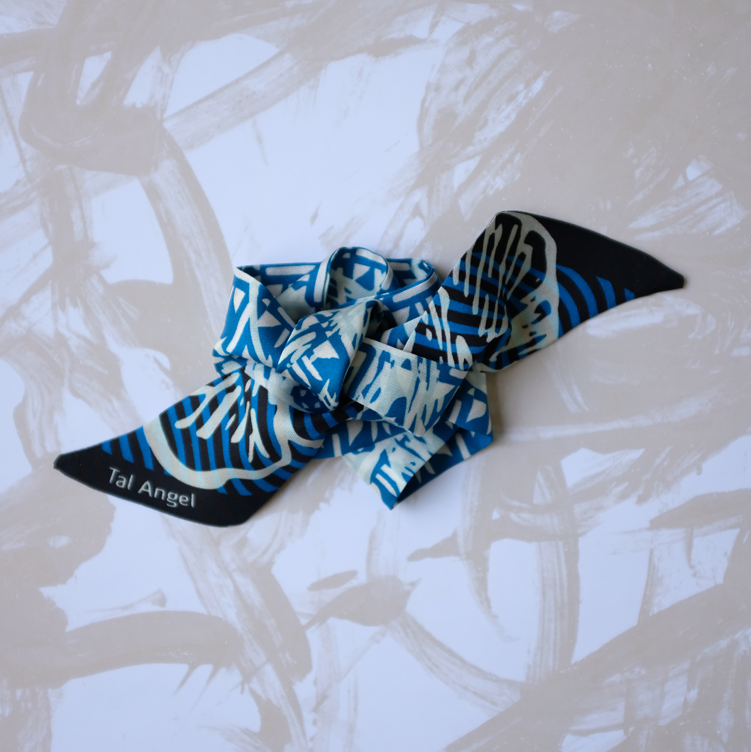 blue_flower_twilly-2.png