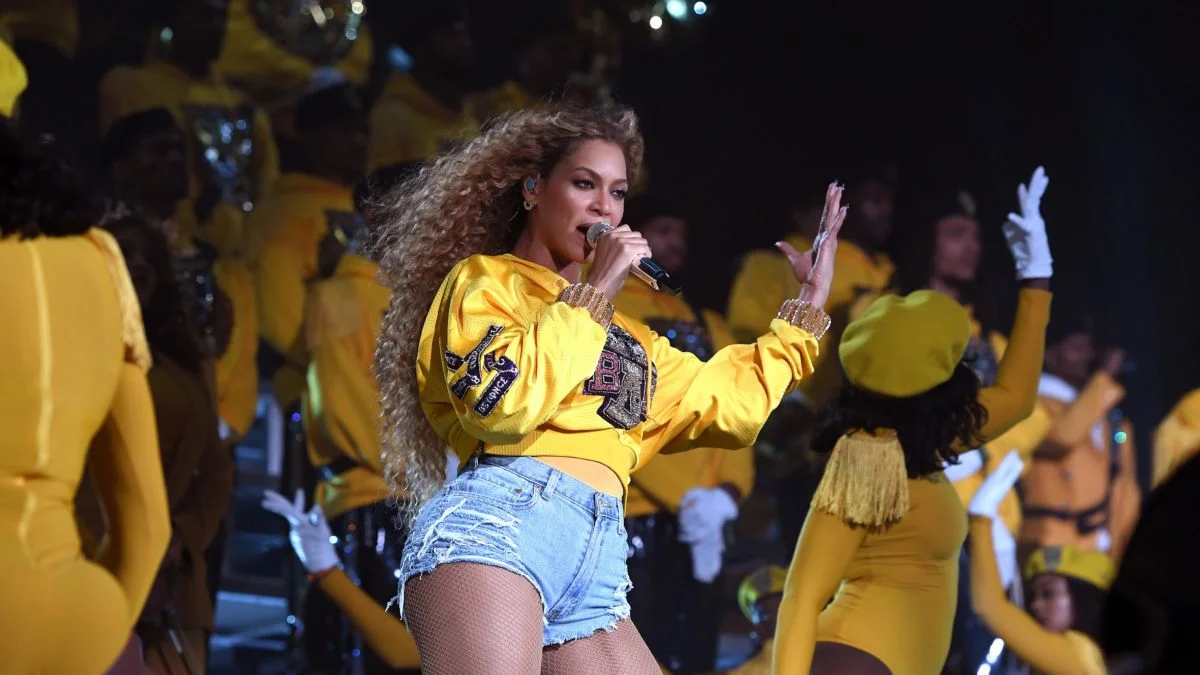 For the record, this Mama does NOT approve of some of Queen Beyonce’s word choices and ensembles, but FREEDOM KILLS ME EVERY TIME! “Ima keep running cause a winter don’t quit on themself!”