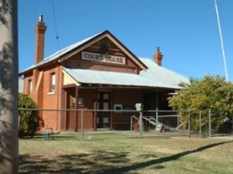 Whitton Courthouse.jpg
