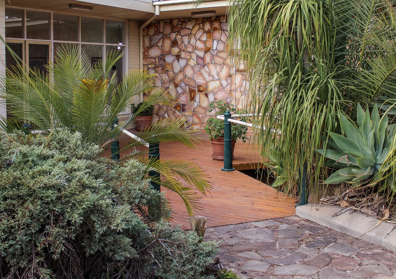 Balcony deck