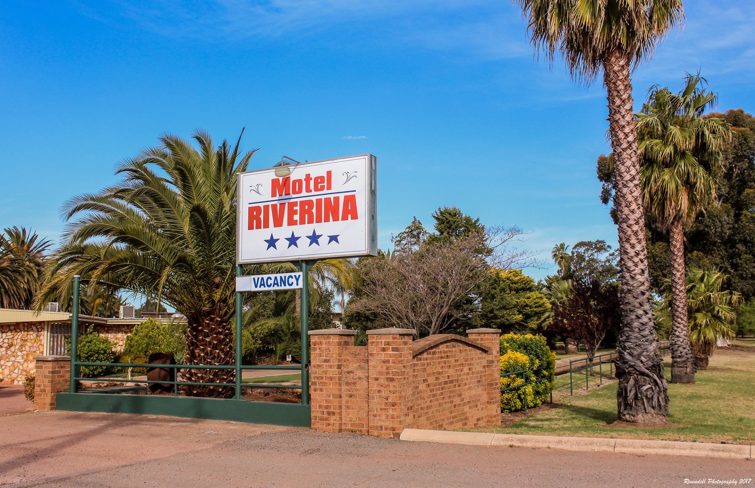 Motel Riverina exterior