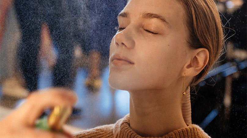 6 способов использовать спрей для лица