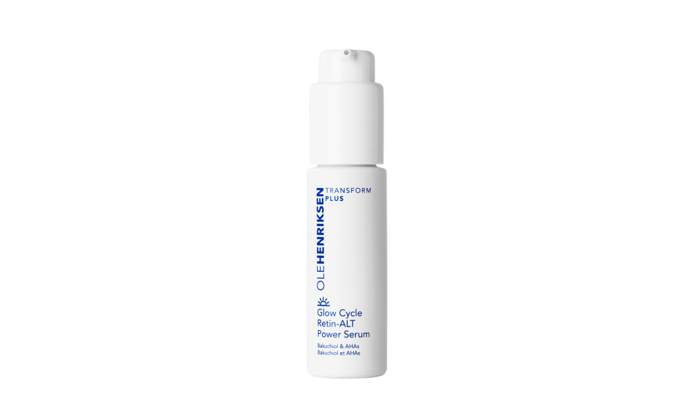 В СЫВОРОТКЕ OLE HENRIKSEN ПОМИМО БАКУЧИОЛА ЕСТЬ МОЛОЧНАЯ И ГЛИКОЛЕВАЯ КИСЛОТЫ, ЭКСТРАКТ КРАСНЫХ ВОДОРОСЛЕЙ, ЭКСТРАКТЫ ЛАКРИЦЫ И ГИБИСКУСА. ВСЕ УКАЗЫВАЕТ НА ТО, ЧТО САМОЕ ВЫРАЖЕННОЕ ДЕЙСТВИЕ СЫВОРОТКИ – ОТБЕЛИВАЮЩЕЕ. SEPHORA.COM, $55