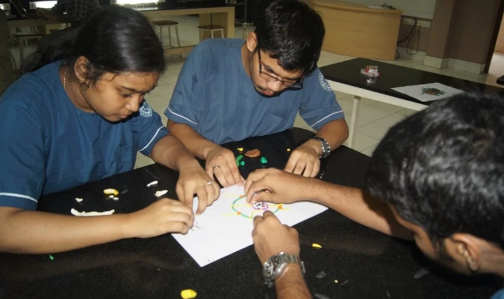 Clay molding of virus structure