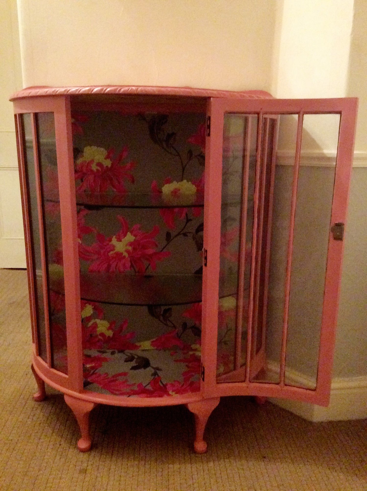 I wall papered the inside with a complimentary design.
