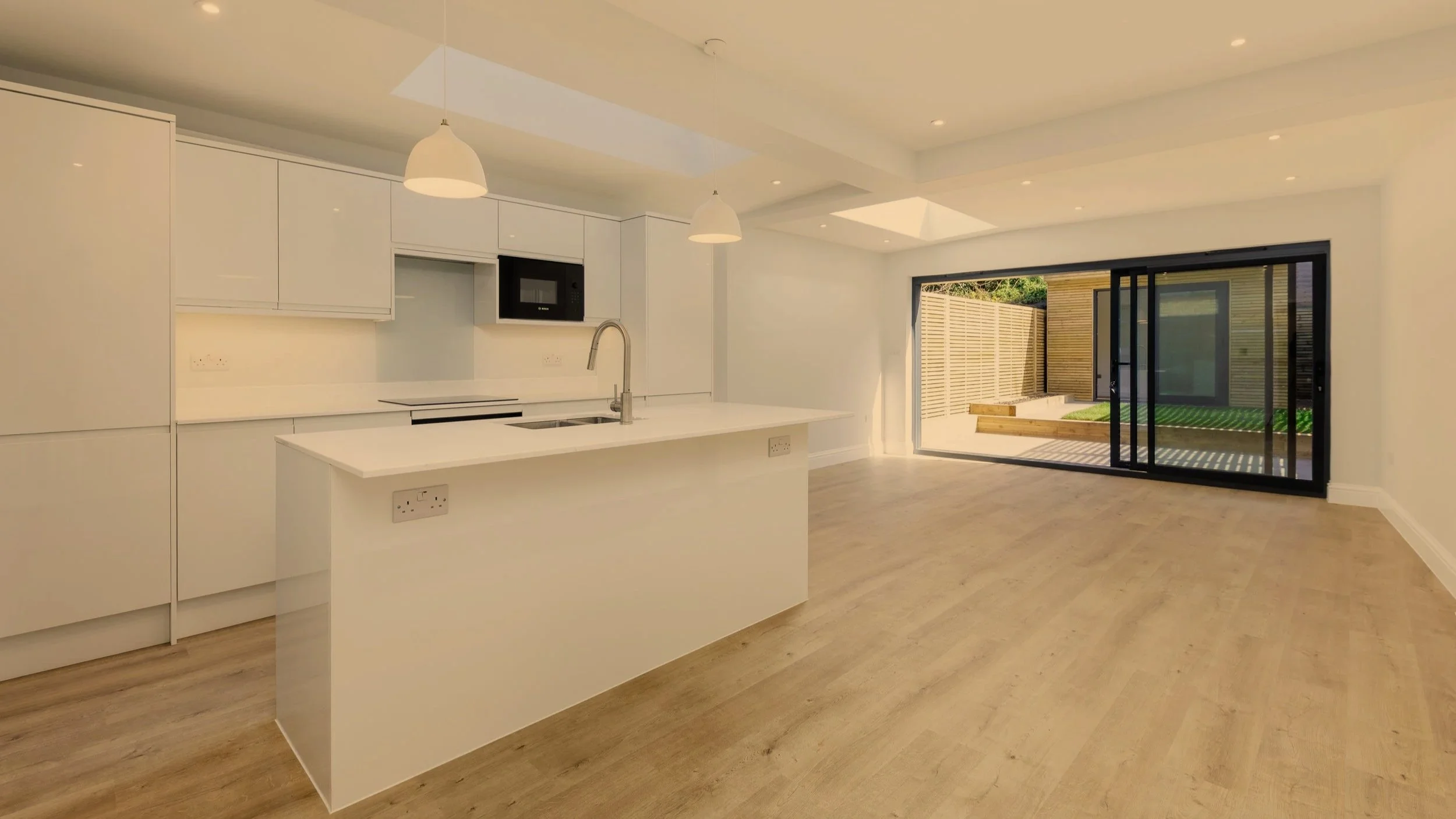 Landcroft Road 9A Ground Floor (07 of 15).jpg