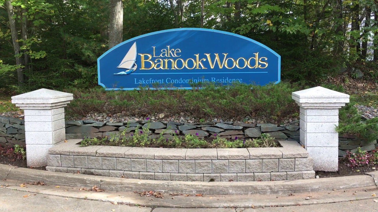 Lake Banook Woods