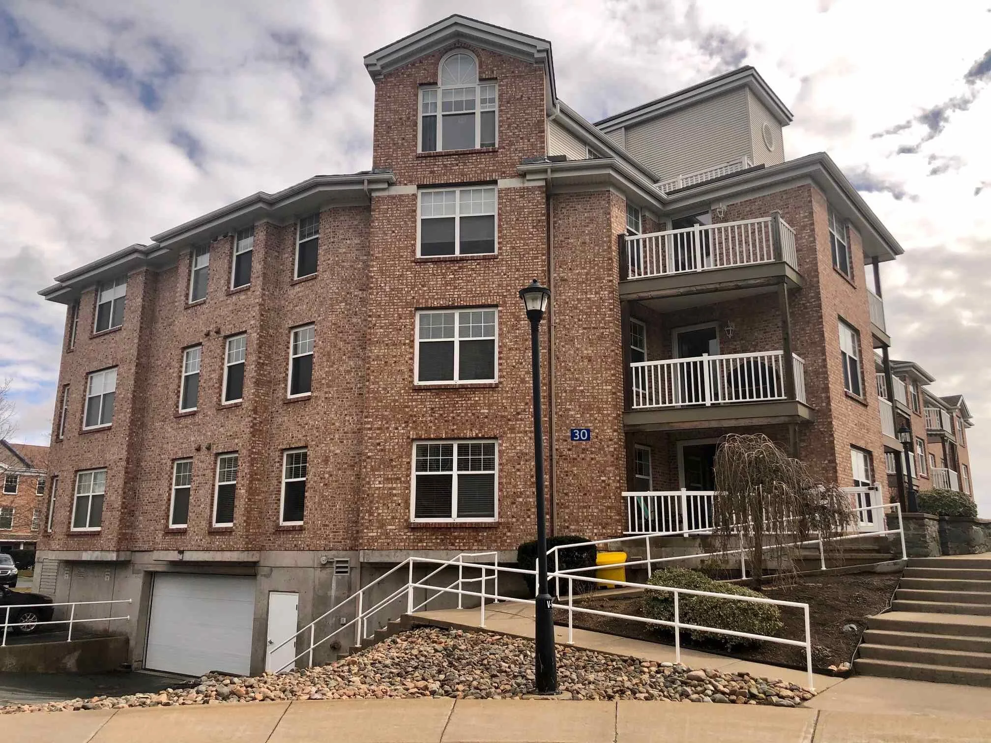 30 Waterfront Drive Bedford, NS — HalifaxCondos.co