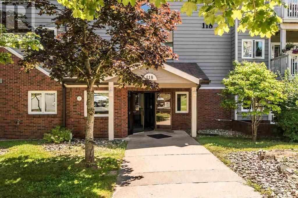 110 & 118 Farnham Gate Road Clayton Park, NS — HalifaxCondos.co