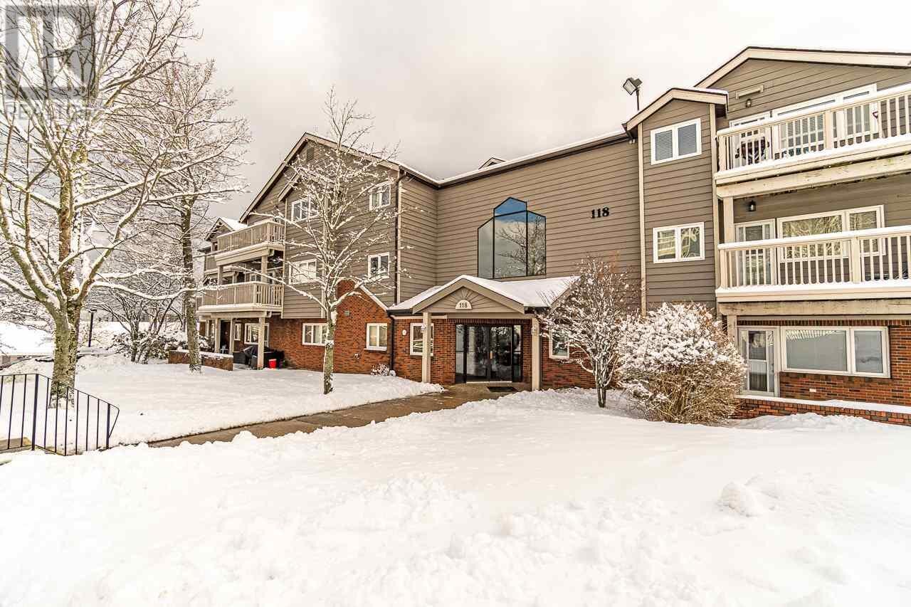 110 & 118 Farnham Gate Road Clayton Park, NS — HalifaxCondos.co