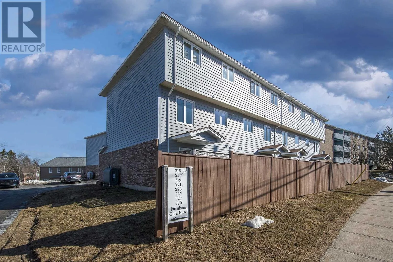 215229 Farnham Gate Clayton Park, NS — HalifaxCondos.co