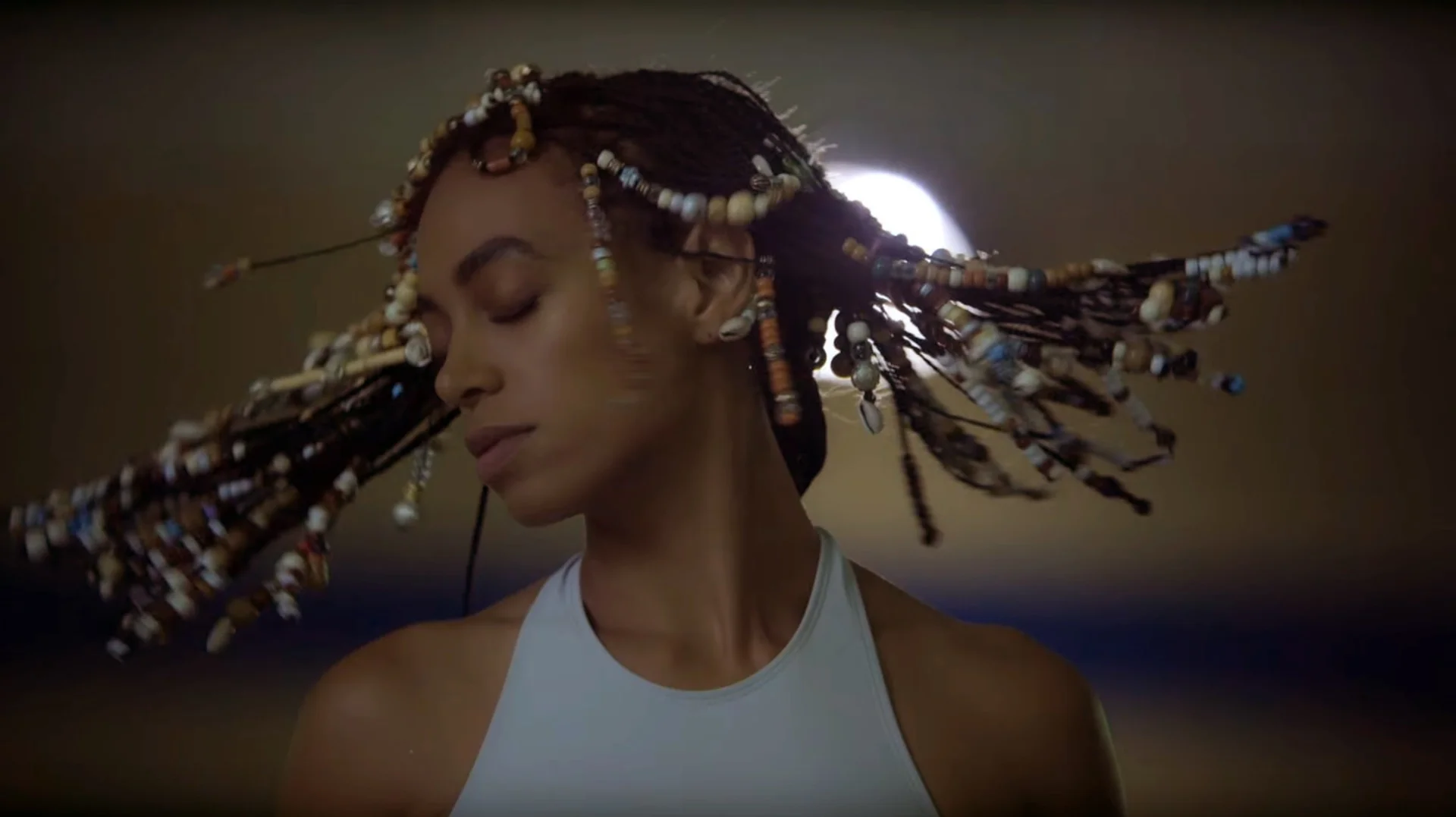 Solange in "Don't Touch My Hair"