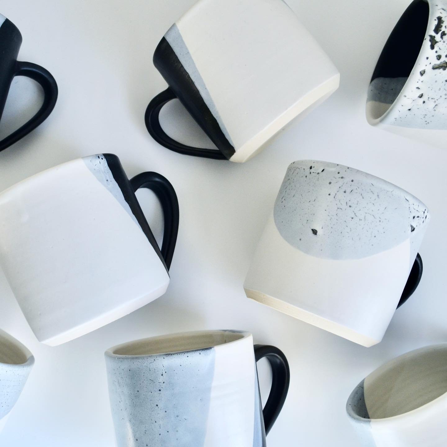 My sale is still running until this Monday, and there are a few of these new mugs left! 🖤🤍 These mugs have such a great soft matte glaze, they&rsquo;re my current favorites! 
.
.
.
.
#etsy #smallbusiness #maineartist #shopsmall #ceramicgifts #handm