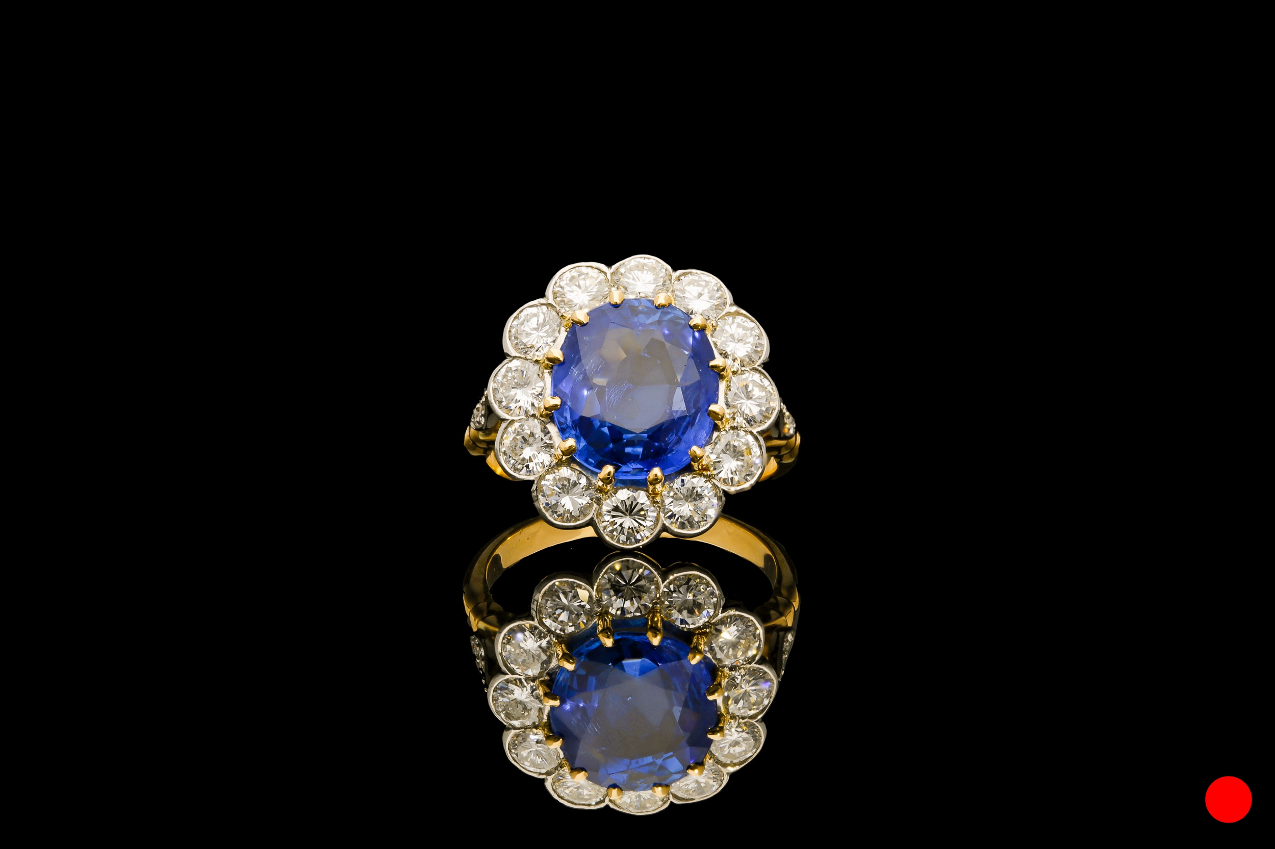 A Ceylon sapphire and diamond ring | £29850