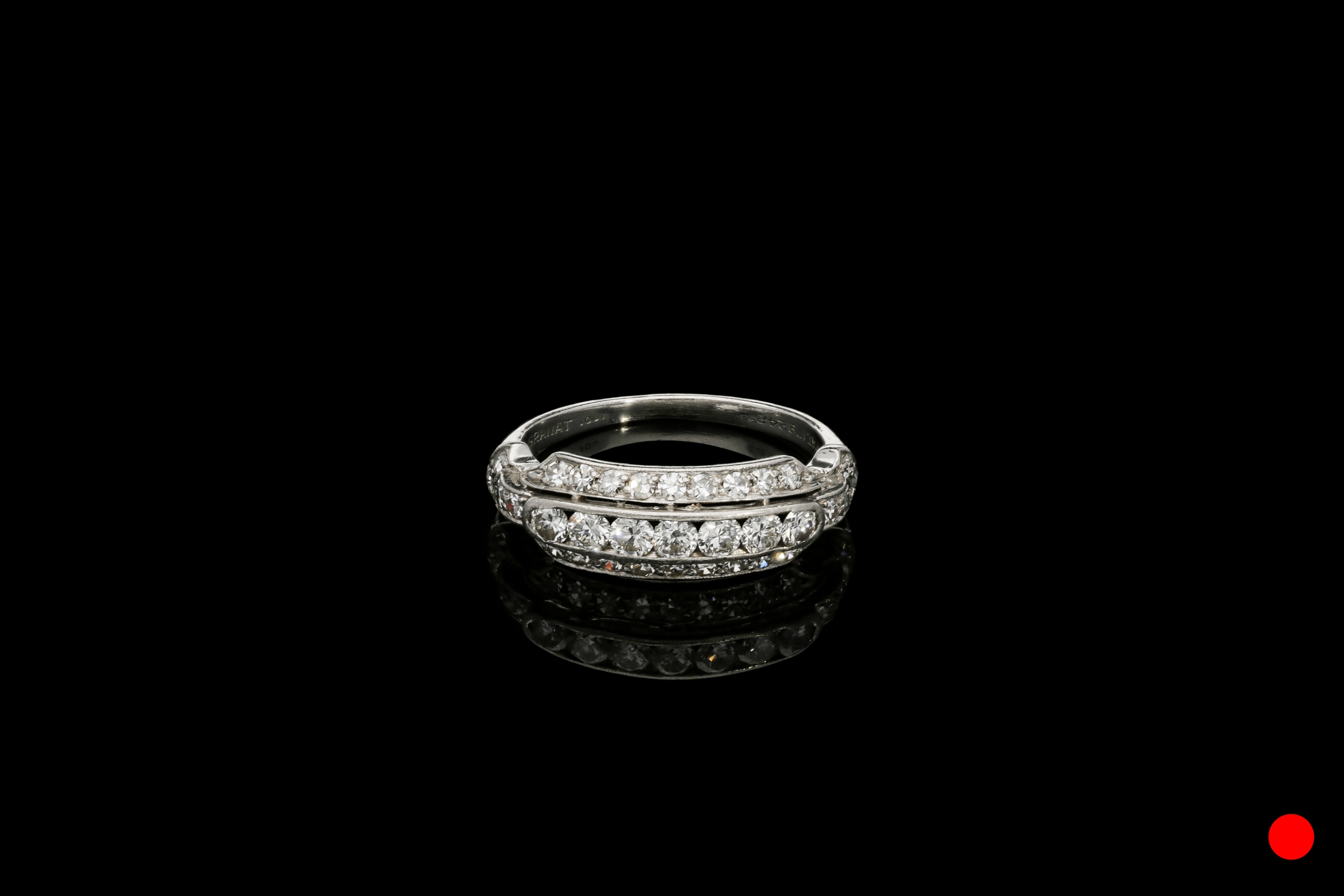 A 1940's platinum and transitional ring | £1850