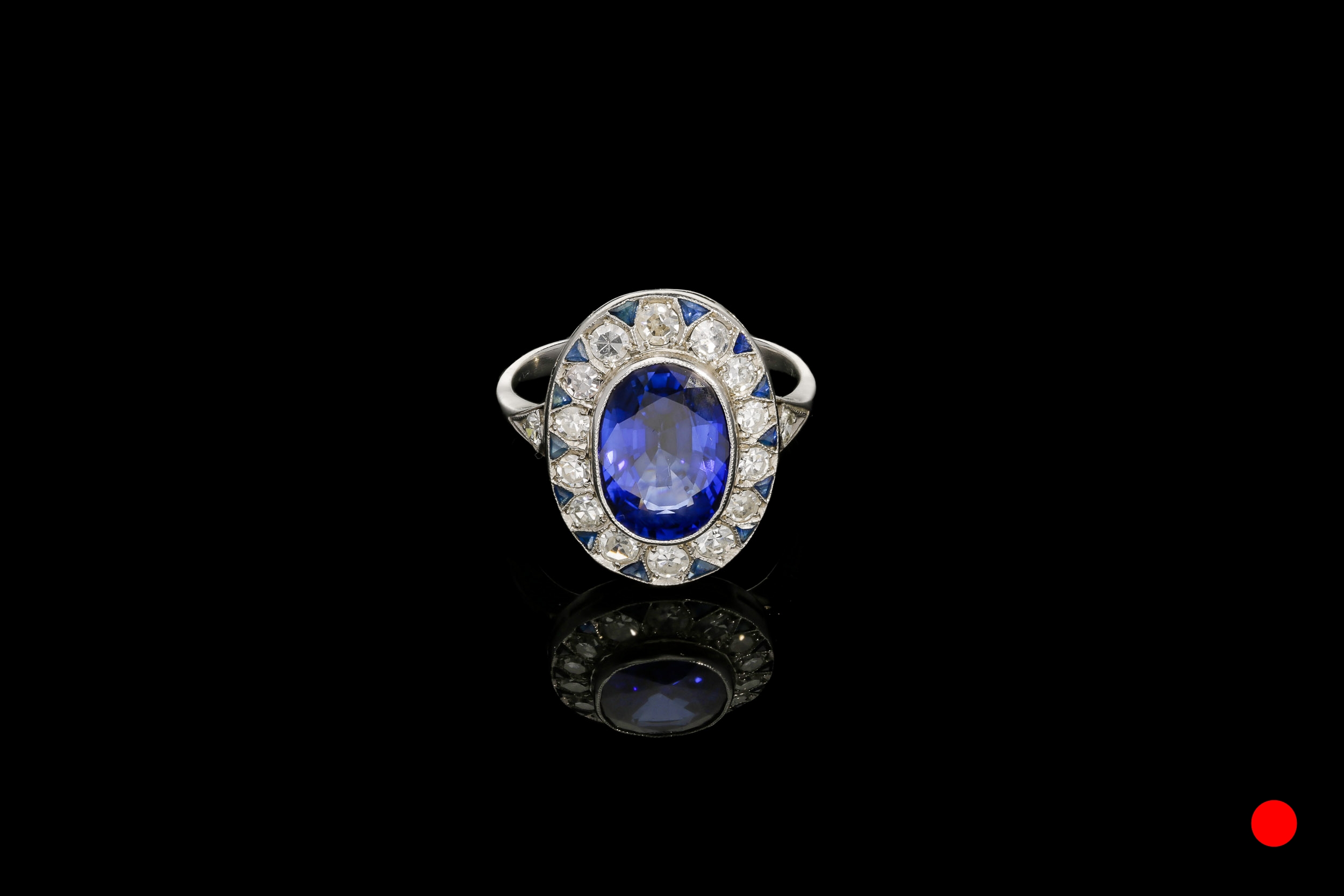 An Art Deco-Art Nouveau ring | £18250