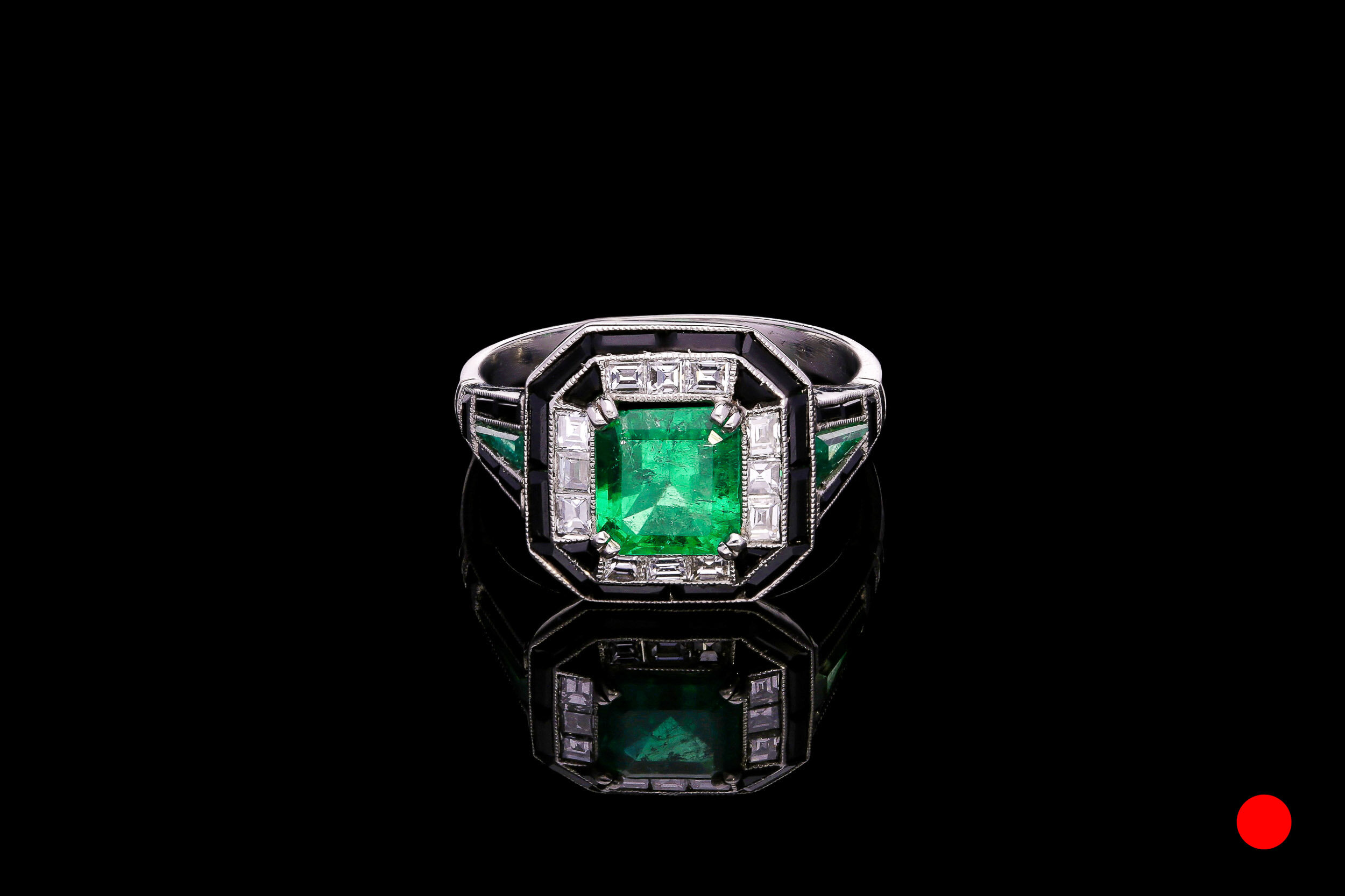 An iconic Art Deco ring set in platinum | £22500