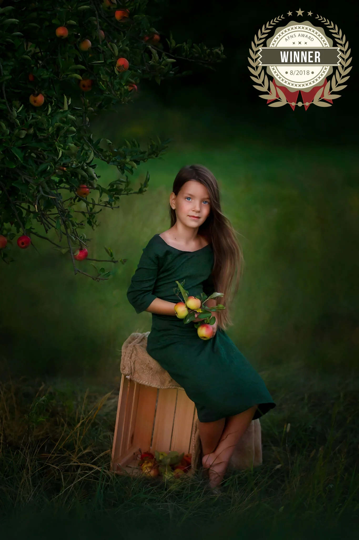 56906439_applegirl.jpg
