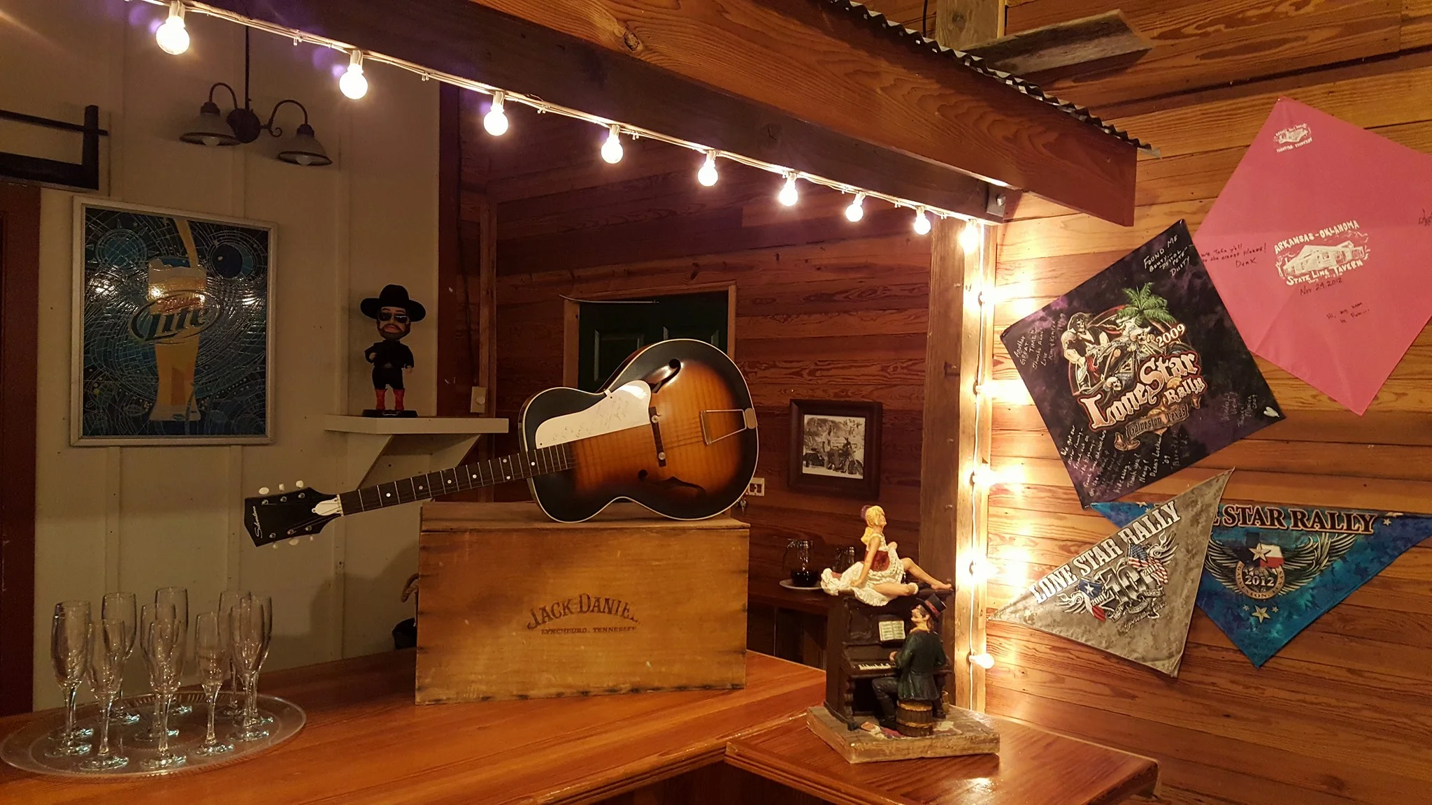 Billy Mac's Lafin Place at Full Moon Inn Bed and Breakfast