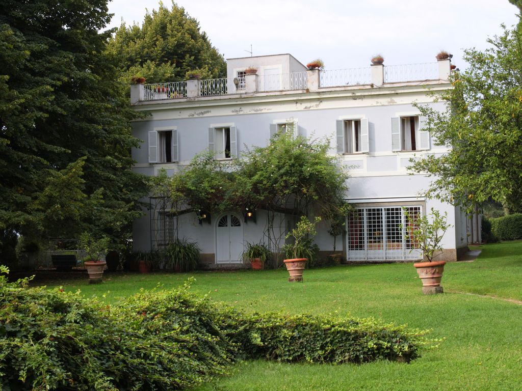 villa lina.jpg