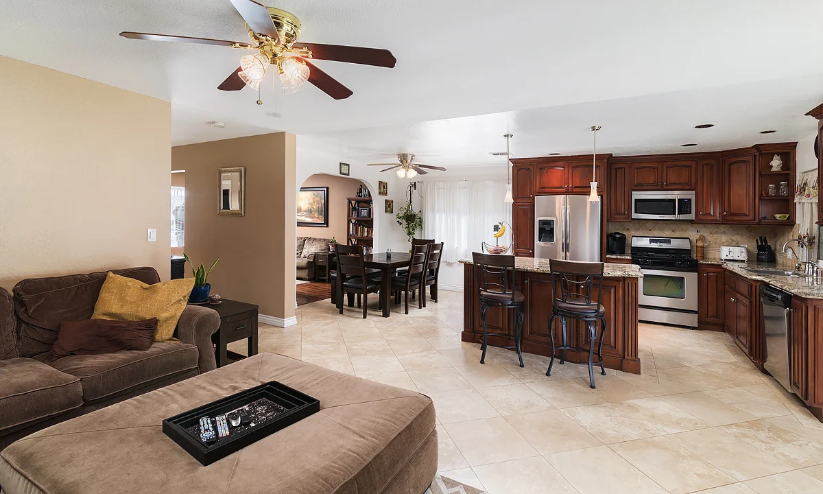 17351 Marda Ave_0188.jpg