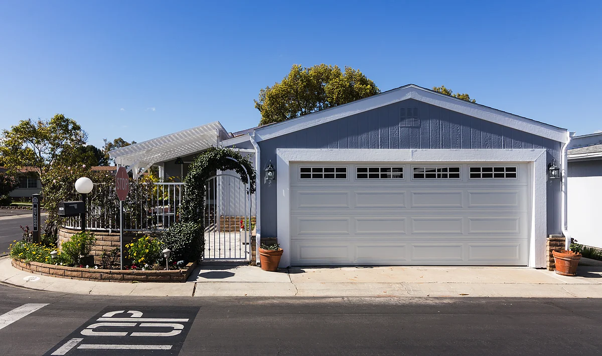 5200 Irvine Blvd_0041.jpg