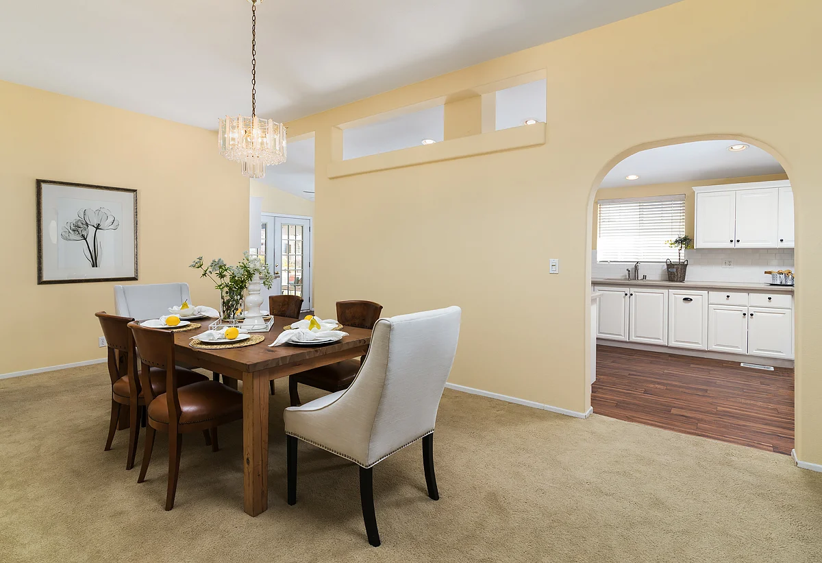 5200 Irvine Blvd_0208.jpg