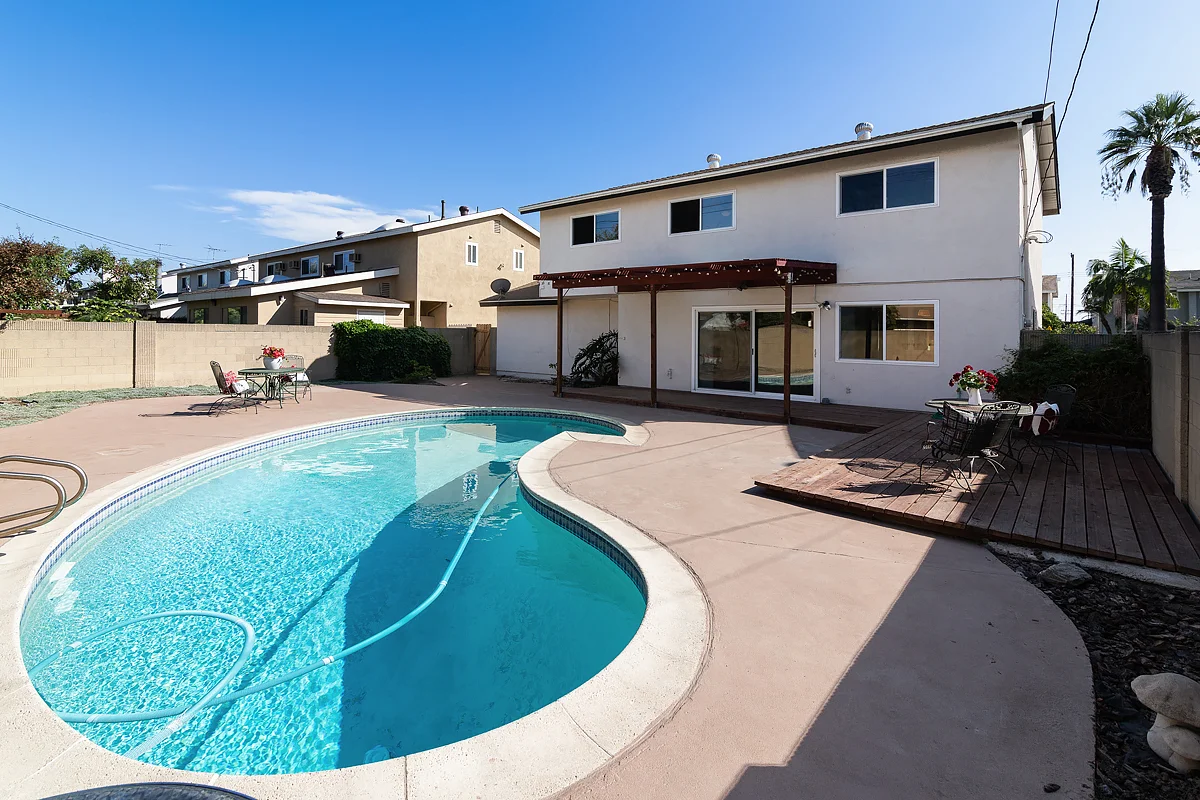 4291 Marion Ave_0048.jpg