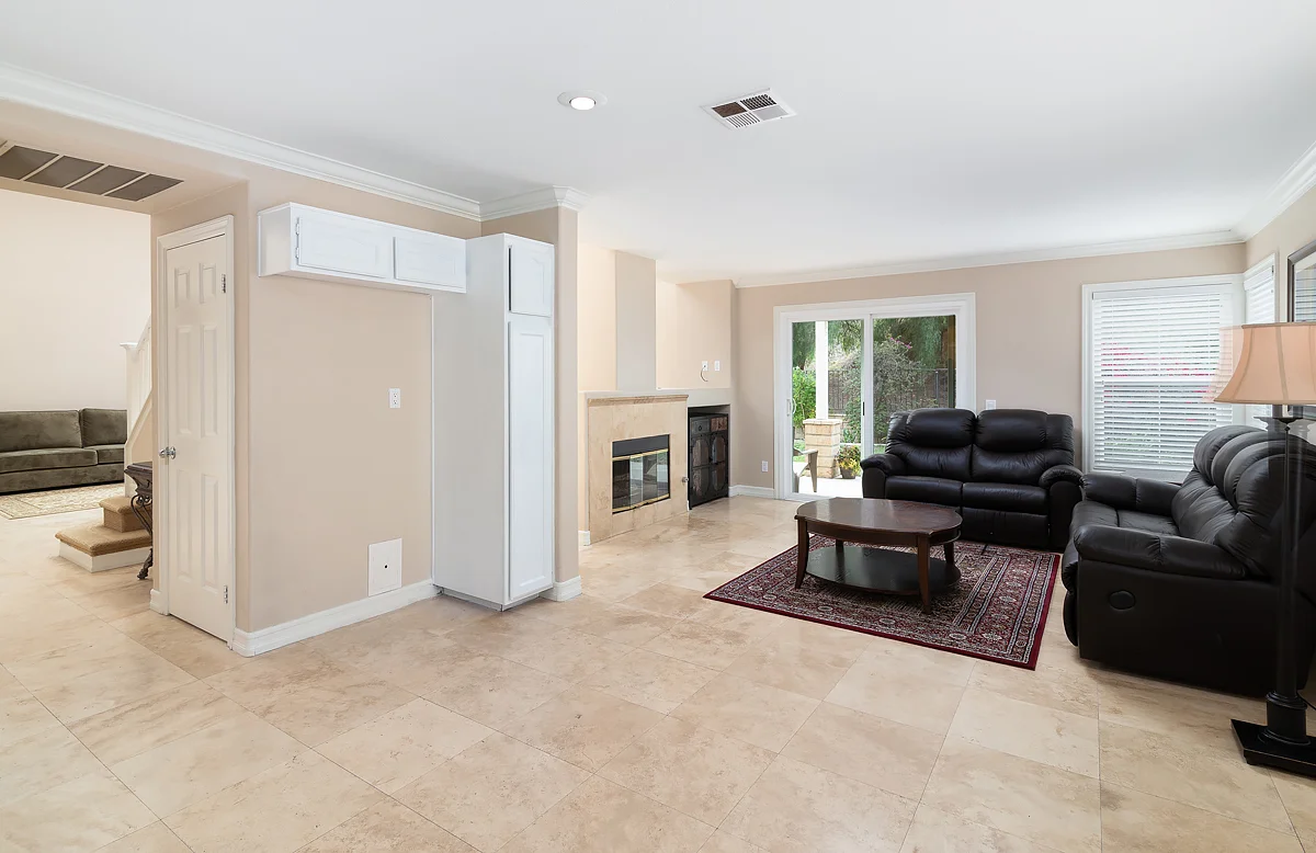 13981 Valley View Ln_0201.jpg