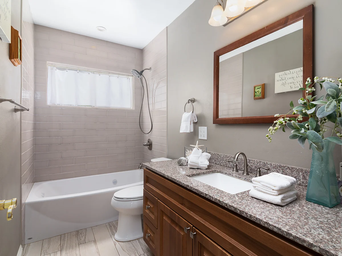 13701 Wheeler Pl_0098.jpg