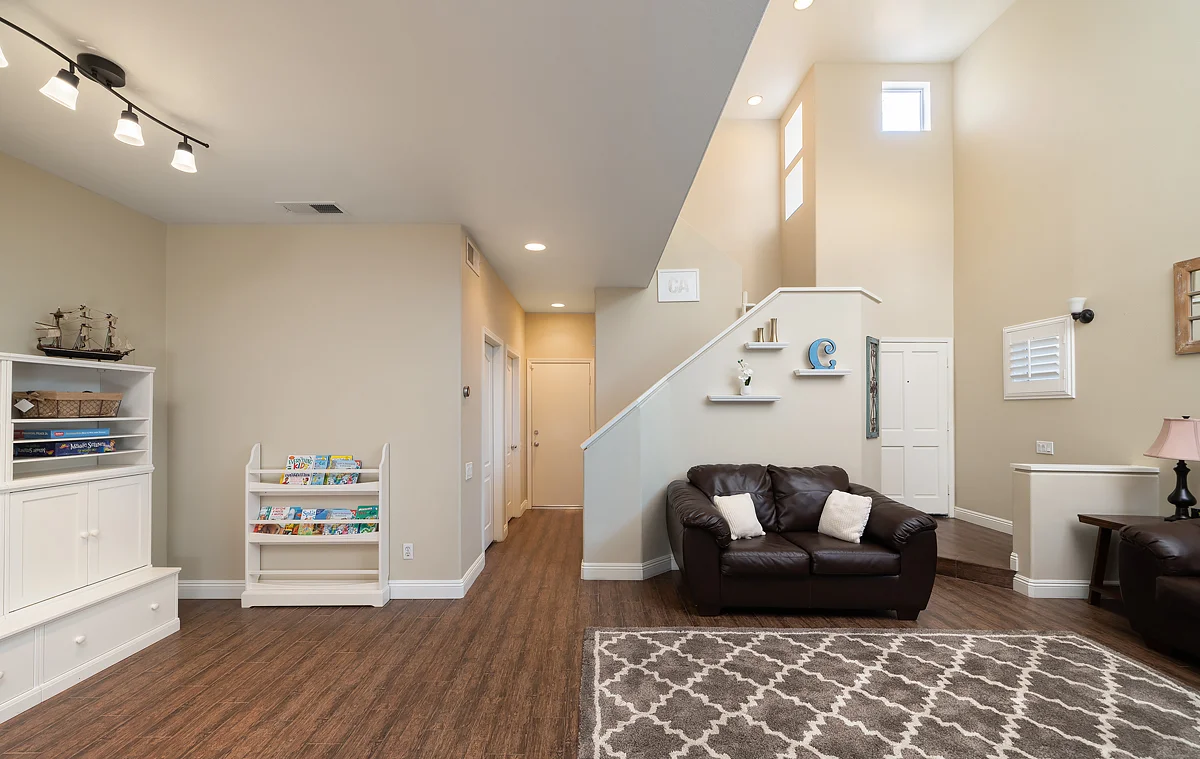 943 S Flintridge Way_0390.jpg