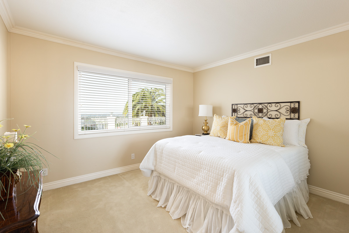 10891 Hunting Horn Dr 112.jpg